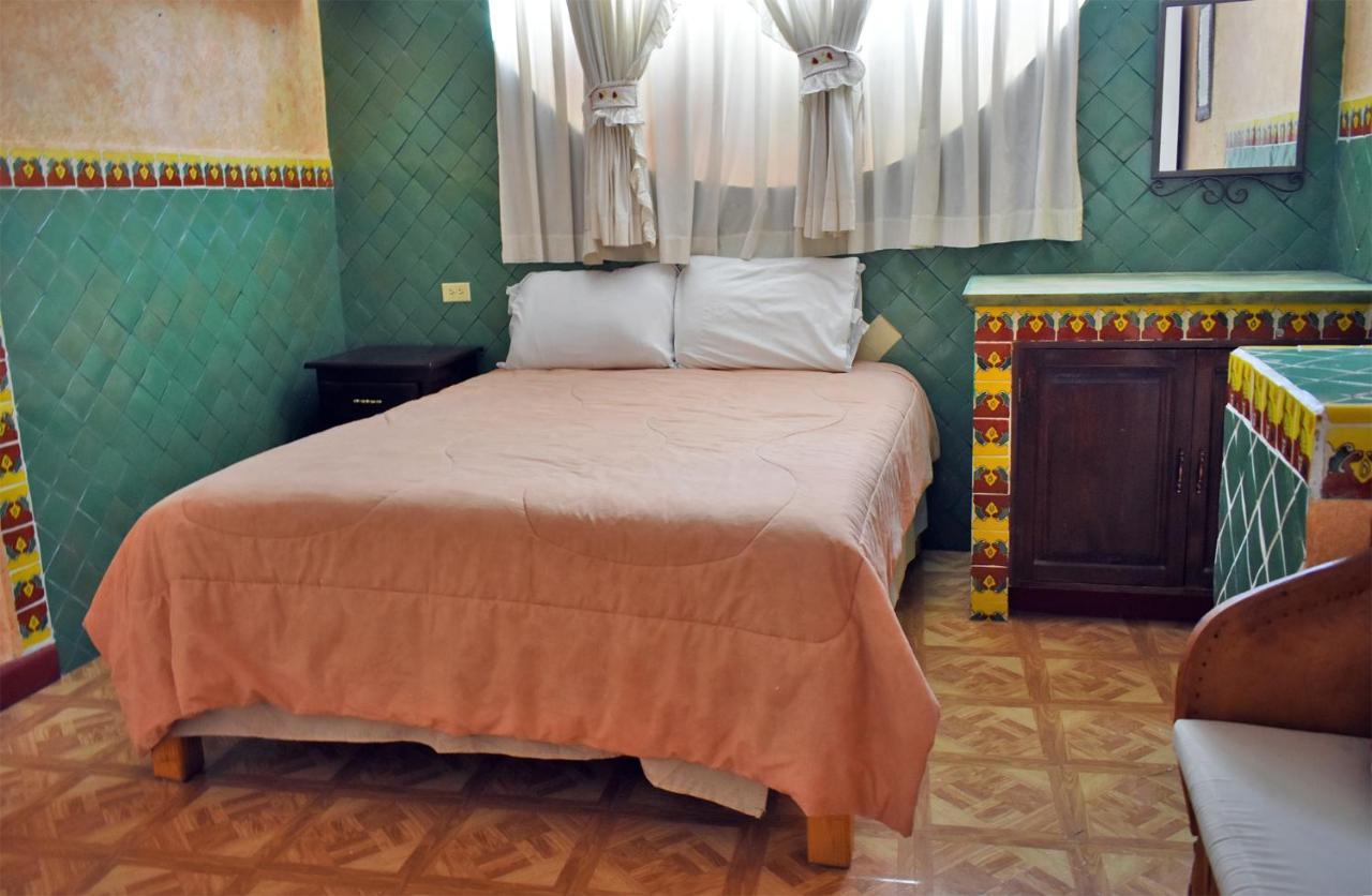 Hotel Casa Del Misionero San Miguel de Allende Exterior photo